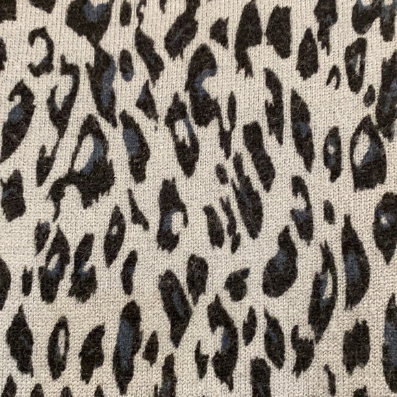 XXi leopard cardigan size small! - Picture 4 of 4